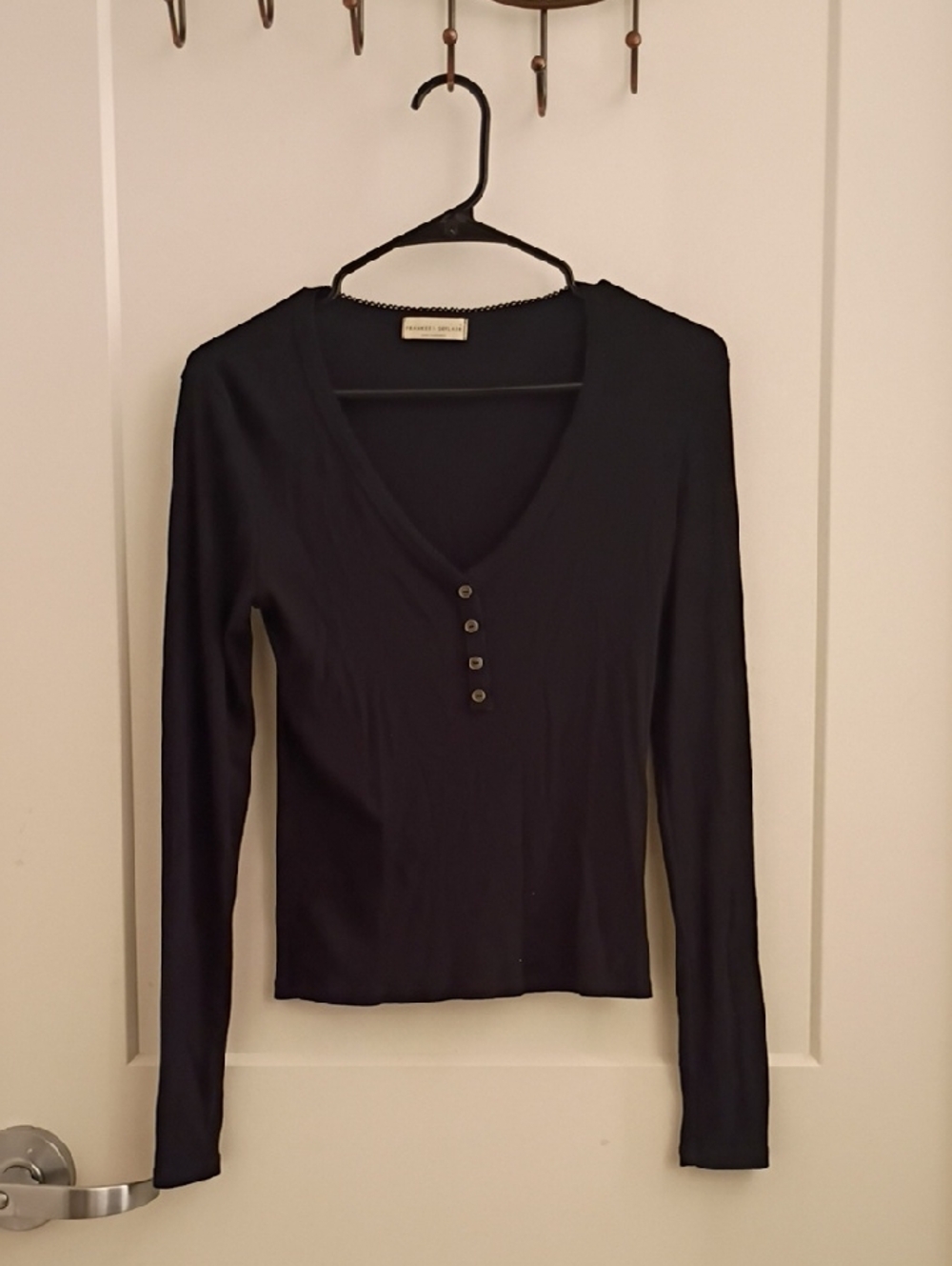 Long-Sleeve V-Neck Henley Top in Black